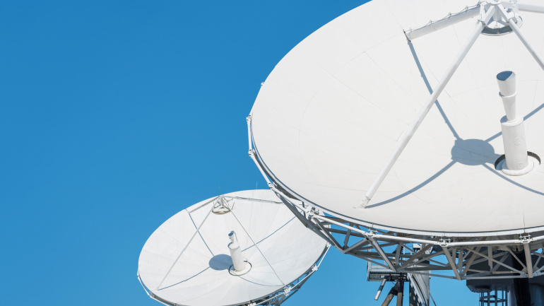 In a move that bolsters its global terrestrial and satellite network operations, Intelsat entered into a partnership with Telespazio.