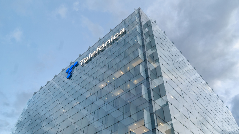 Telefónica, a major Spanish operator group, has recently proposed the acquisition of remaining shares in Telefónica Deutschland.