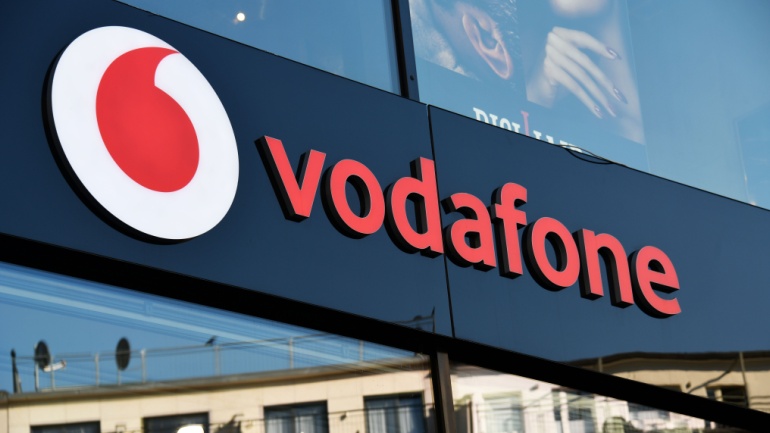 In a determined move to expand its capital, Vodafone Idea has publicized plans to marshal up to $2.16 billion via India's largest FPO.