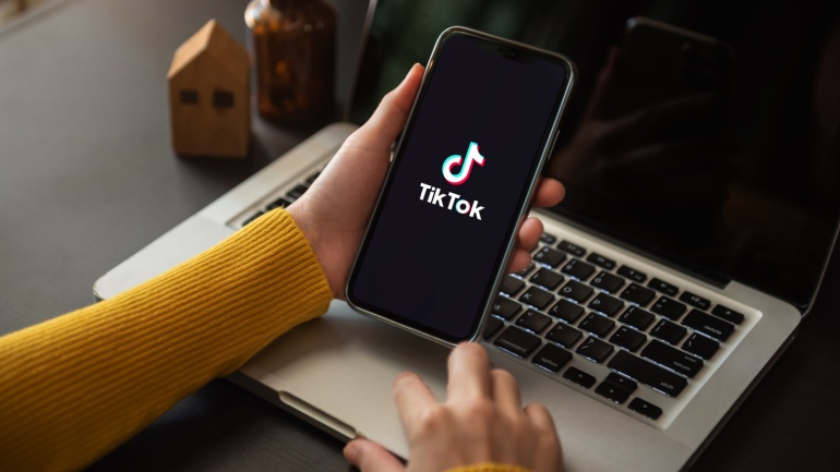 A decision emerged for a new regulation requiring ByteDance to divest from the social media platform TikTok or risk a US prohibition.