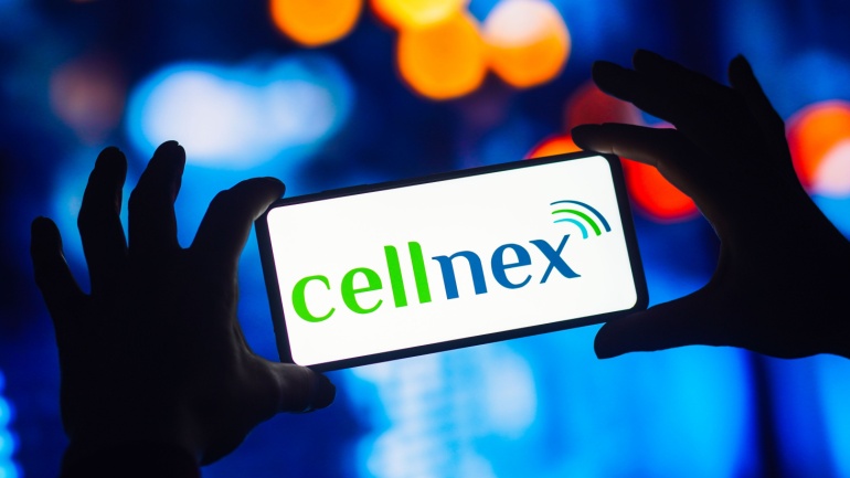 Cellnex is close to finalizing the sale of its Austrian business, as indicated in its recent first-half results presentation.