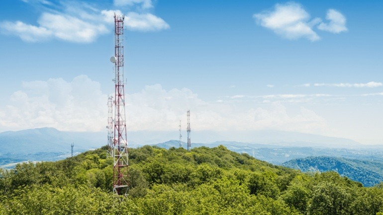 EE made headlines by launching a new mobile tower on the Isle of Skye, strategically placed in a forested area to reduce visual disruption.