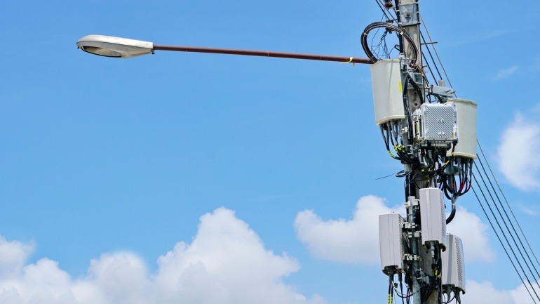 Three UK completed a test of Open RAN tech, marking the first time this network approach has been trialled in a densely populated setting.