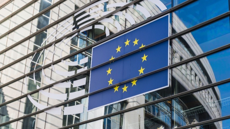 The European Commission will not immediately penalize Apple and Meta for noncompliance with DMA, despite a looming deadline.