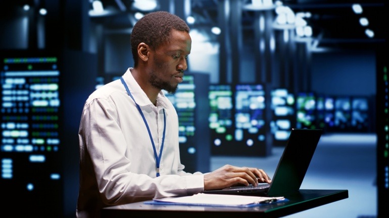 South Korea is set to become home to the country's largest AI data center, thanks to a collaboration between SK Group and AWS.