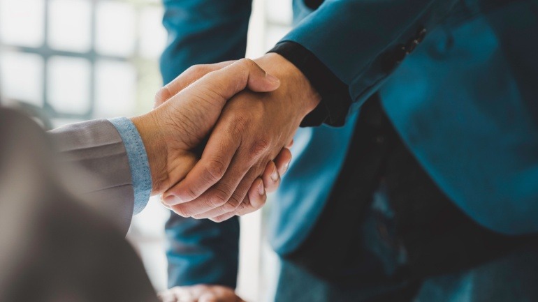 AI cloud firm CoreWeave is set to acquire Core Scientific, a data center developer, in an ambitious $9 billion all-stock deal.