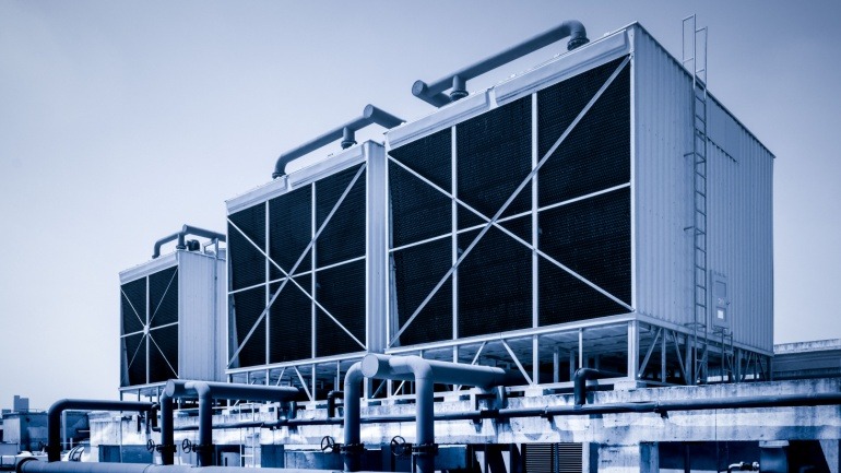 LG Uplus is collaborating with LG Electronics and LG CNS to enhance data center cooling efficiency using AI and digital twin technologies.