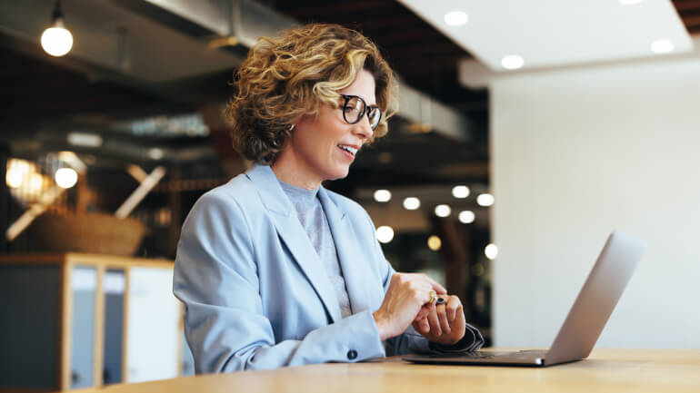 phone.systems™ and monday CRM unites the advanced cloud-based telephony platform with the dynamic customer relationship management solution.