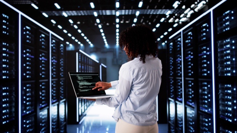 AI-Savvy Telcos at Crossroads: Challenges in Data Centers