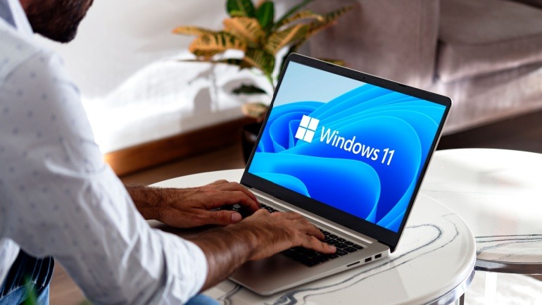 AI Integration: Microsoft Faces Enterprise Skepticism & Challenges