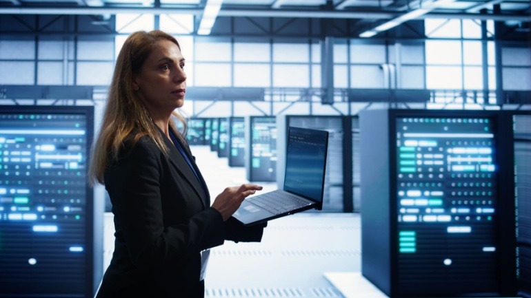 AI Surge Sparks $380B Investment in Smarter Data Centers