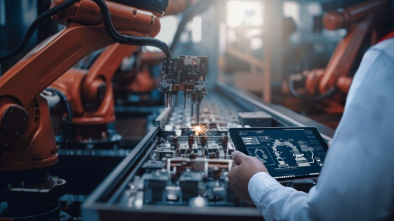 Axians UK Theia Enhances IT Visibility with OaaS Launch