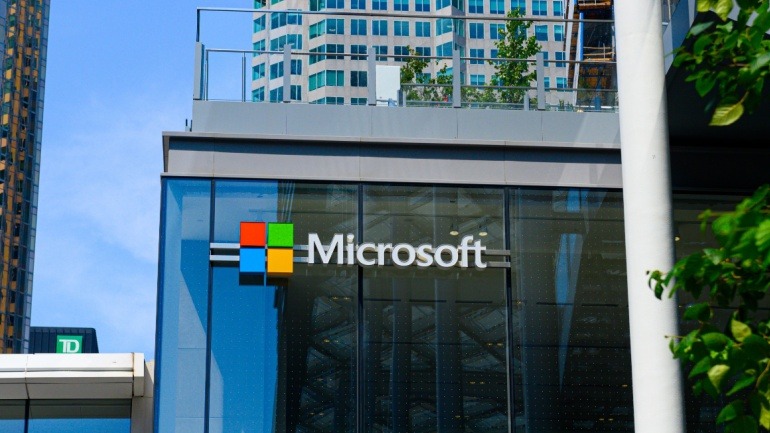 Microsoft Invests $19B in Canada AI Cloud Expansion