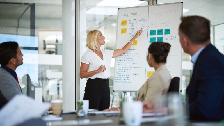 SFR Explores Cloud Strategies Amid Telecom Industry Speculation