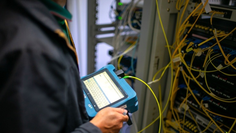 UK Telecom: Fiber Surge 5G Growth and Valuation Shifts