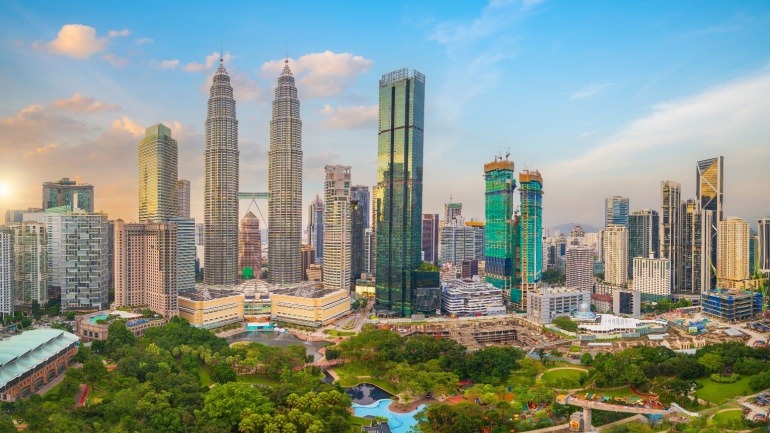 Malaysia Advances Toward Digital Leadership with 5G, AI Innovations