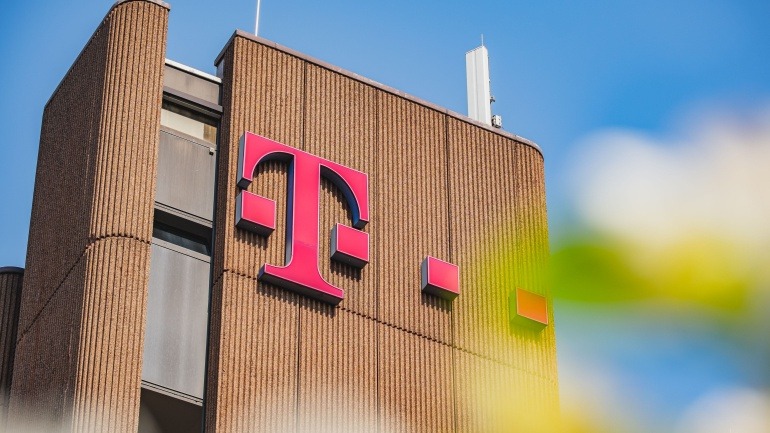 Deutsche Telekom Boosts 5G and Fiber Dominance in Europe