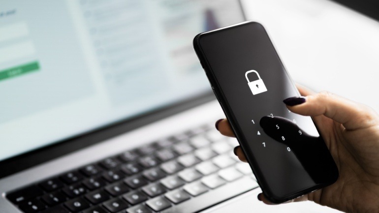 EE Enhances Scam Guard with AI Triple-Lock Security