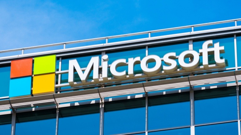 Microsoft Eyes AI Startups to Cut OpenAI Reliance