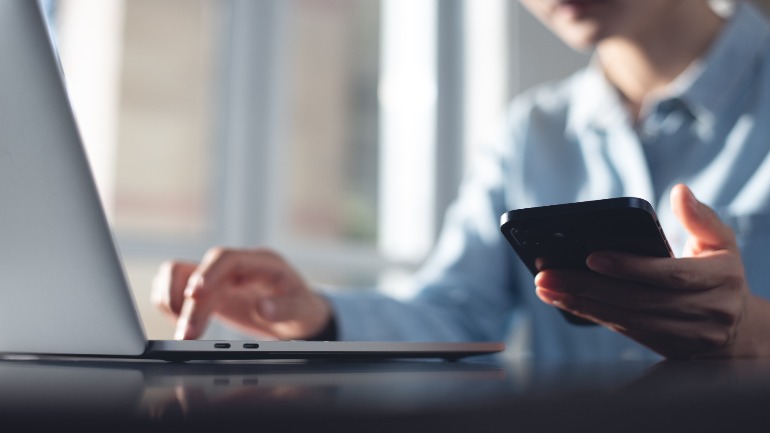 Unified Communications Revolution - Enhancing Mobility and Security Together