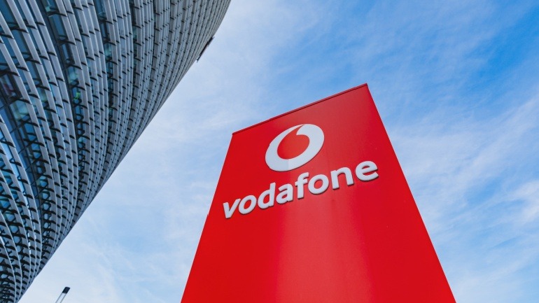 Vodafone Germany Backs De Groot in Turnaround Push