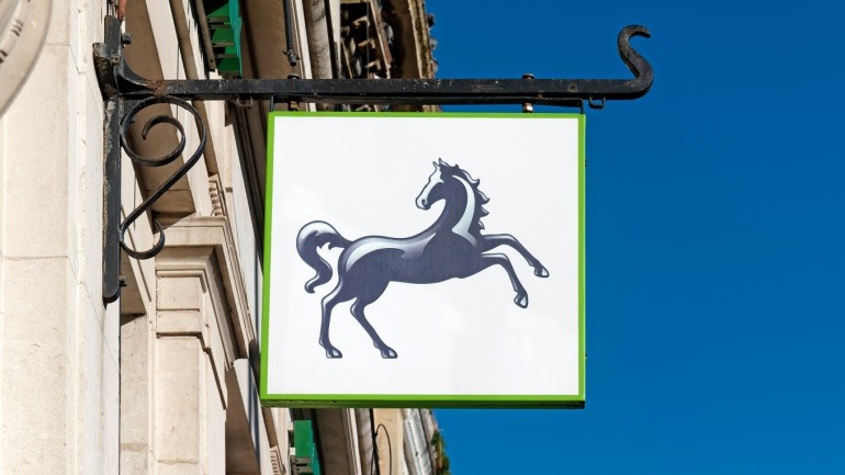 Lloyds AI Hiring Push Shows Automation Needs Talent