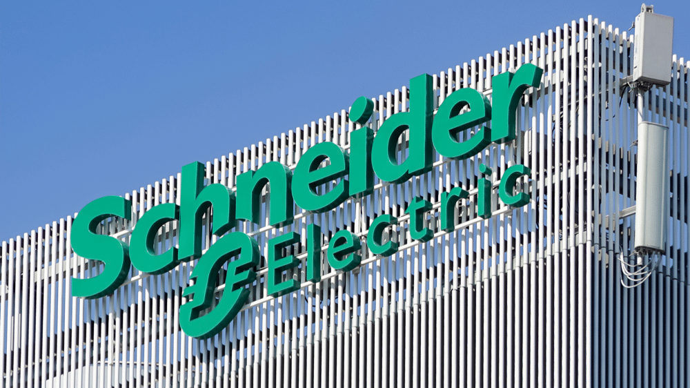 Schneider Acquires PTC - Boosting Industrial AI and Connectivity